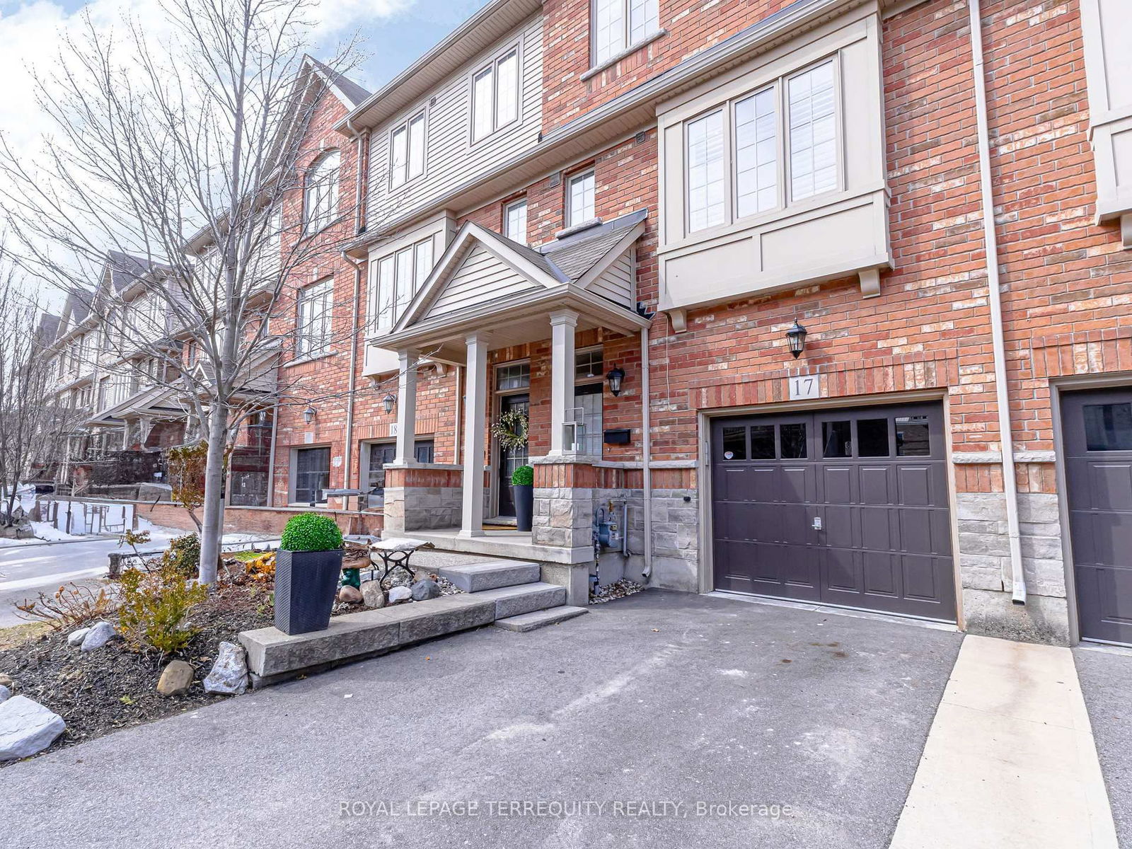 Townhouse for sale at 17-4165 Upper Middle Road, Burlington, Rose, L7M 0V4 - MLS: W12033627