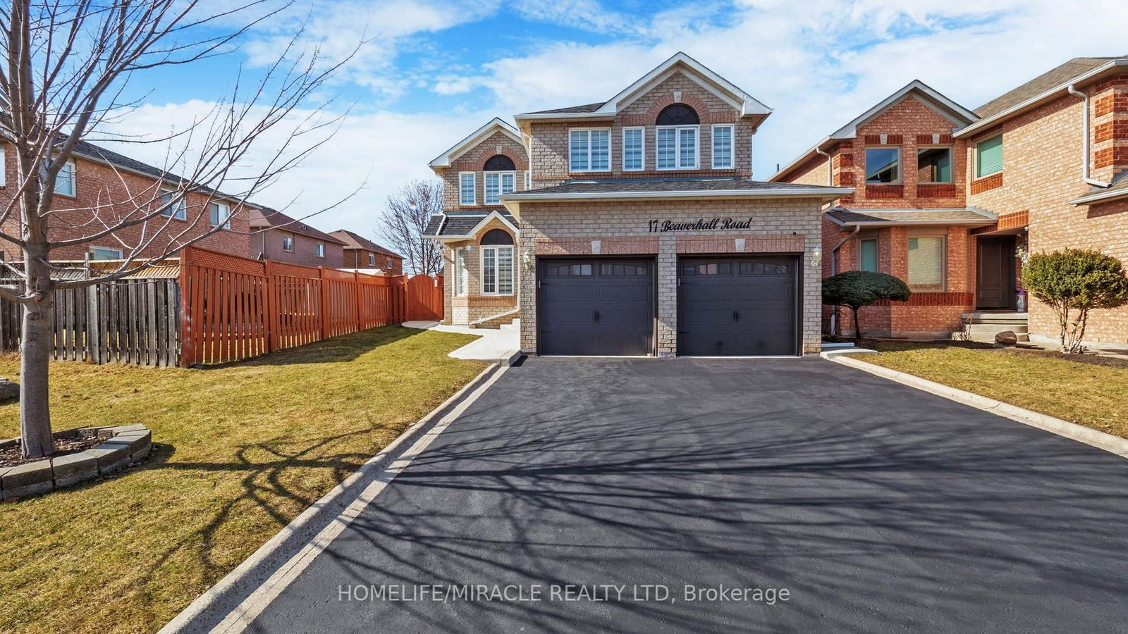 Detached House for sale at 17 BEAVERHALL Road, Brampton, Brampton West, L6X 4L3 - MLS: W12033738