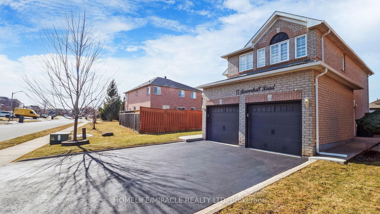 Detached House for sale at 17 BEAVERHALL Road, Brampton, Brampton West, L6X 4L3 - MLS: W12033738