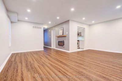 Unit 37 — 2 Lynden Circ, Halton Hills - Georgetown image-0-4