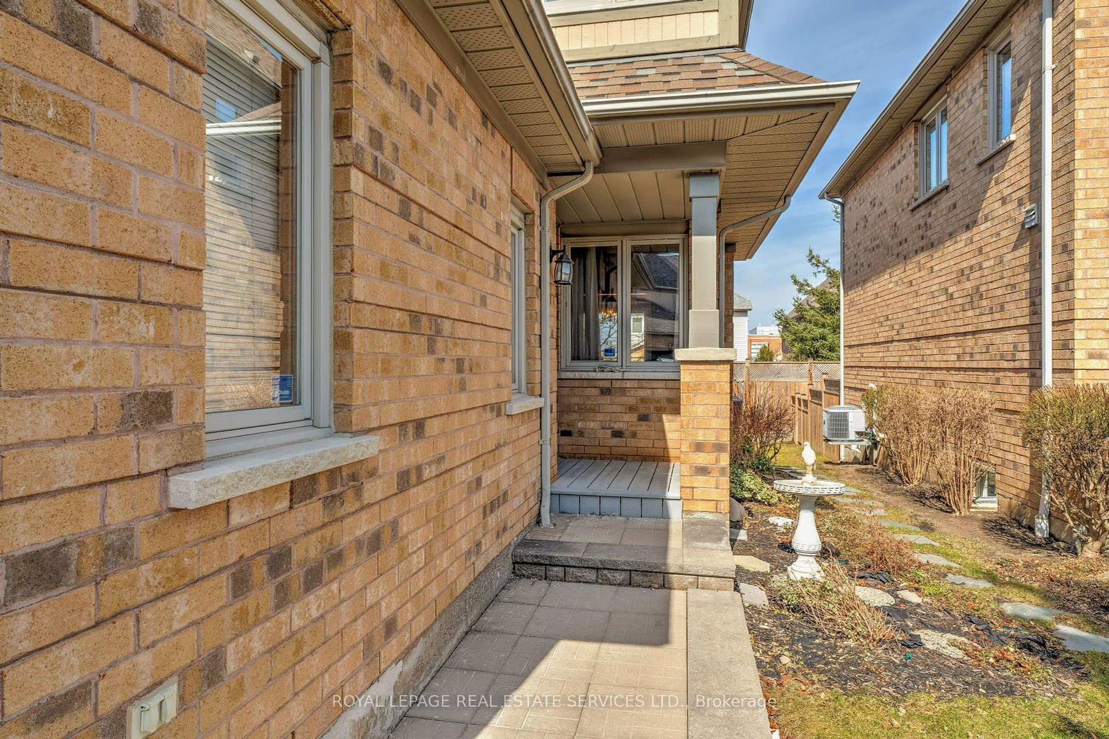 Townhouse for sale at 93-5662 Glen Erin Drive, Mississauga, Central Erin Mills, L5M 6C4 - MLS: W12033852