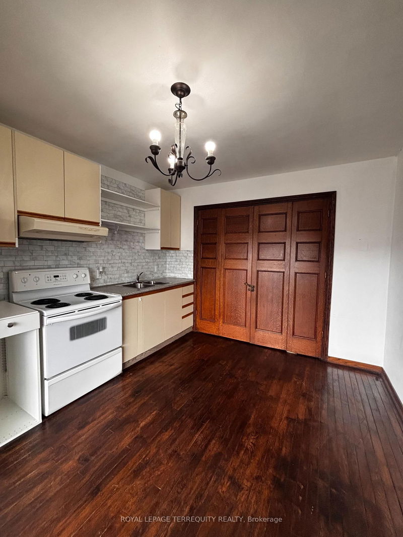 home for lease on Main F-8 Corby Avenue