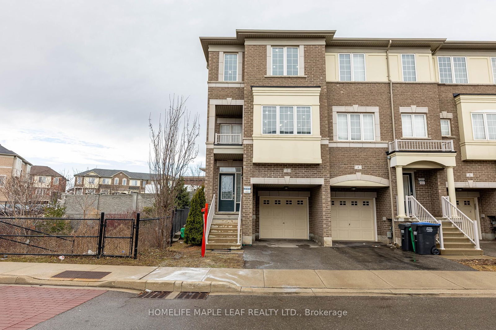 Townhouse for sale at 2 Cedarland Road, Brampton, Credit Valley, L6Y 6E5 - MLS: W12034498