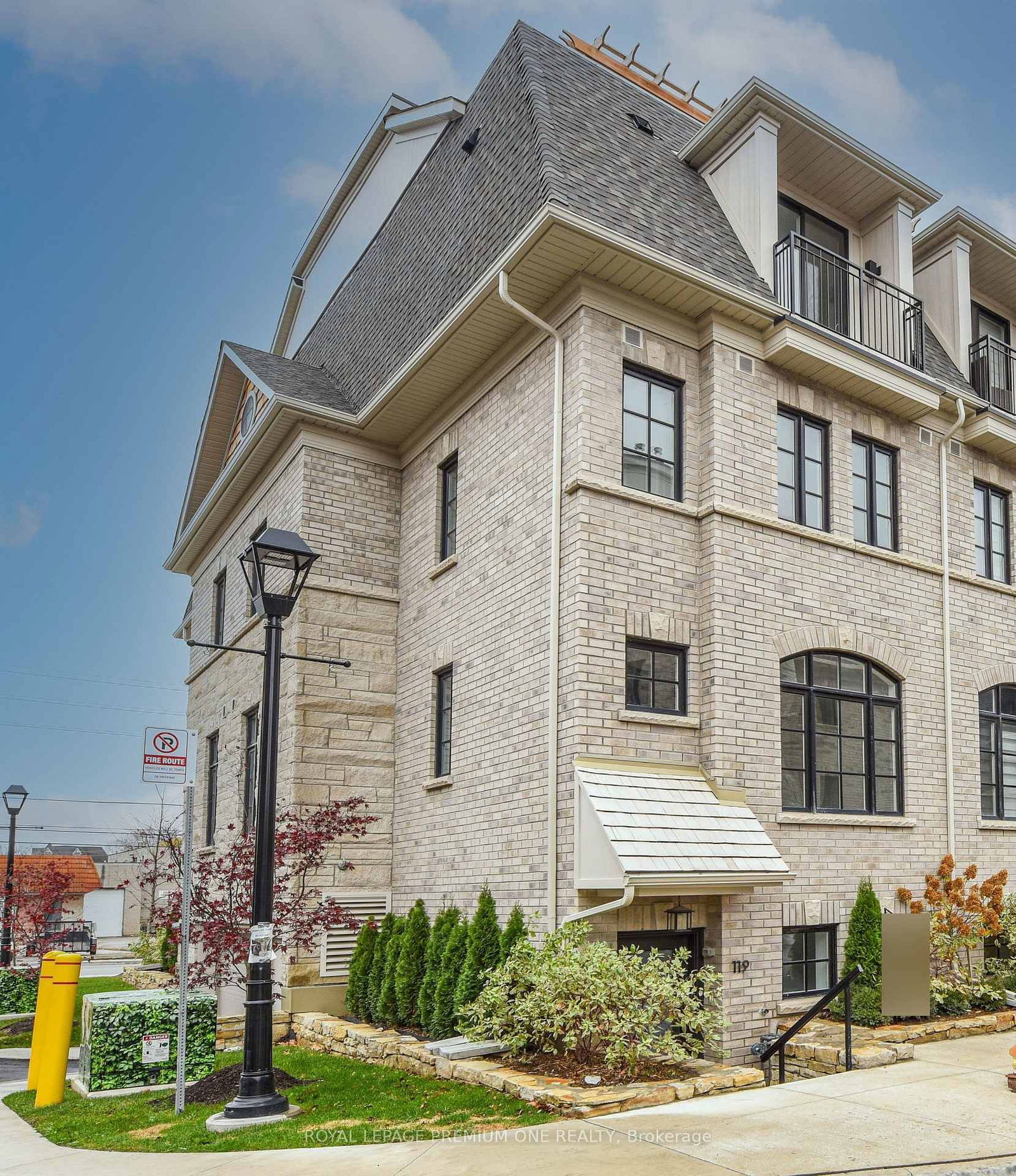 Townhouse for lease at 119-1 Wasdale Road, Mississauga, Streetsville, L5M 2R2 - MLS: W12034829