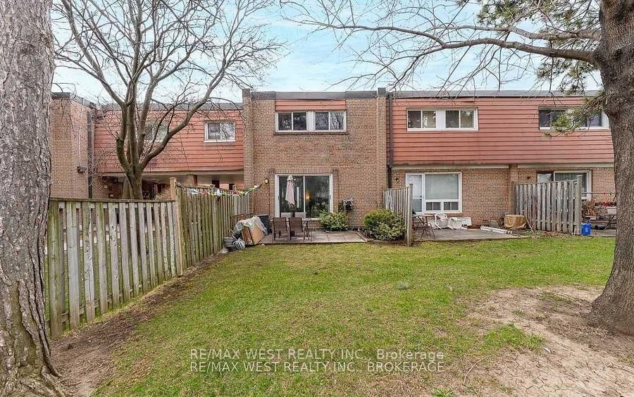 Townhouse for sale at 46-2088 Martin Grove Road, Toronto, West Humber-Clairville, M9V 3T3 - MLS: W12034955