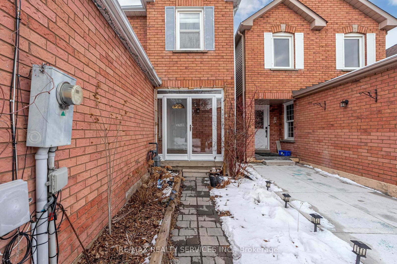 Detached House for sale at 37 Solway Avenue, Brampton, Heart Lake East, L6Z 4E4 - MLS: W12035121