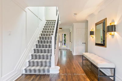 205 Forestwood Dr, Oakville - Morrison image-0-3