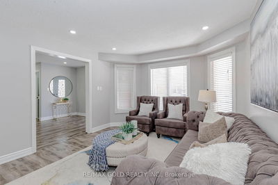 89 Sal Circ, Brampton - Sandringham-Wellington image-0-4