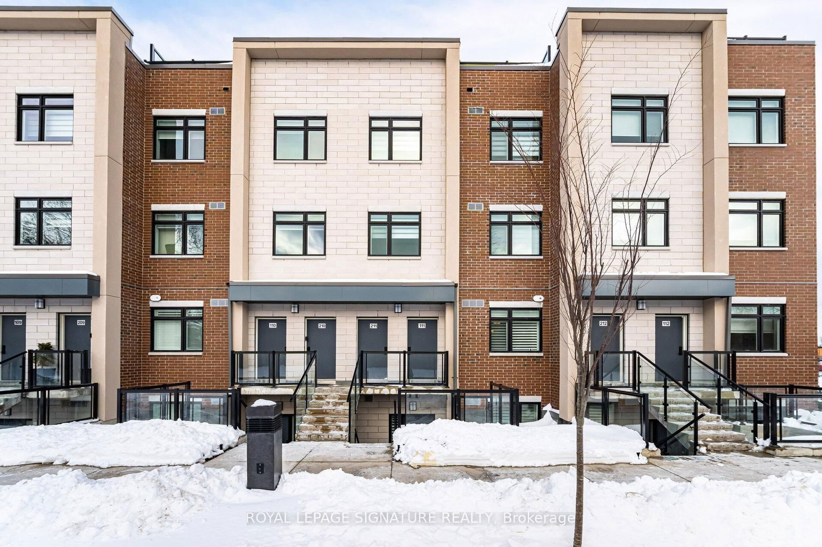 Townhouse for sale at 111-1085 Douglas McCurdy Comm N/A, Mississauga, Lakeview, L5G 0C6 - MLS: W12036120