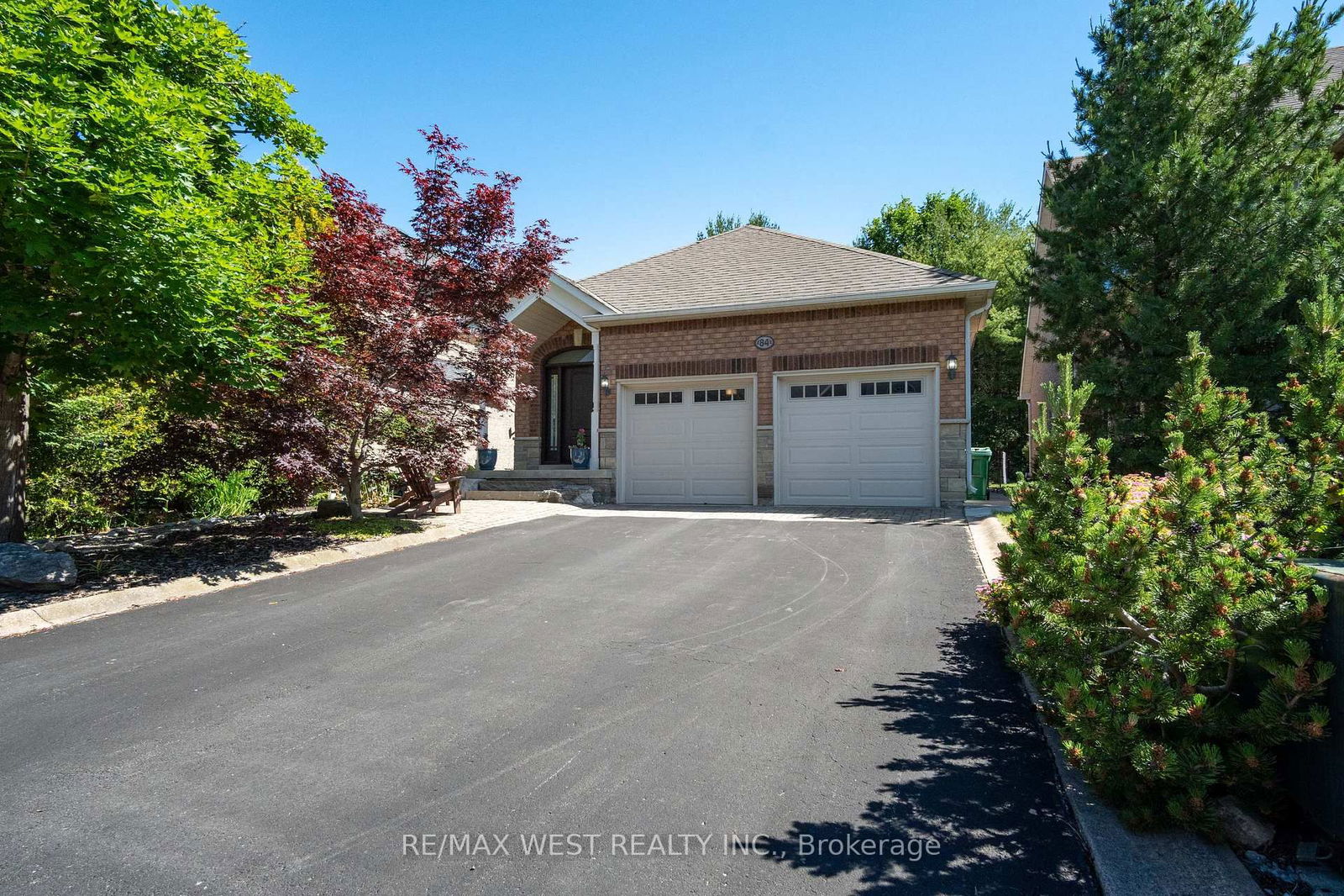 Detached House for sale at 84 Castelli Court, Caledon, Bolton North, L7E 2T8 - MLS: W12036637