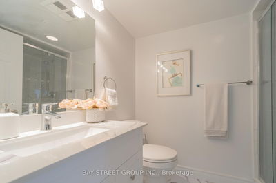 Unit 1905 — 265 Enfield Pl, Mississauga - City Centre image-0-4