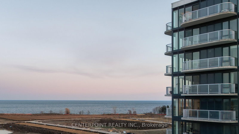 TH104 - 220 Missinnihe Way, Mississauga, L5H 0A9 | Image 3