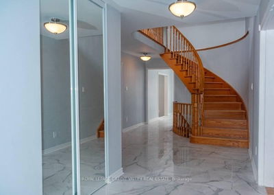 4 Lafleur Crt, Brampton - Fletcher's Creek South image-0-3