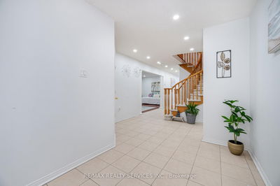 28 Wildsky Rd, Brampton - Fletcher's Creek South image-0-3