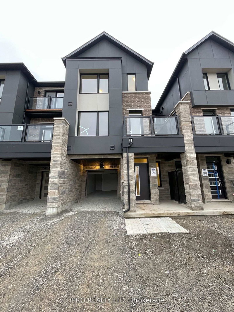 5125 Vetere St, Mississauga, L5M 2S8 | Image 2