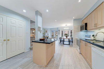 Unit 26 — 2065 Sixth Line, Oakville - River Oaks image-0-3