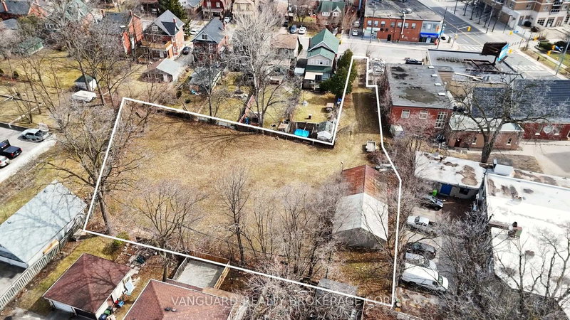 2A Fern Ave, Toronto, M9N 1M1 | Image 2