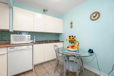 Unit 801 — 2542 Argyle Rd, Mississauga - Cooksville image-0-3