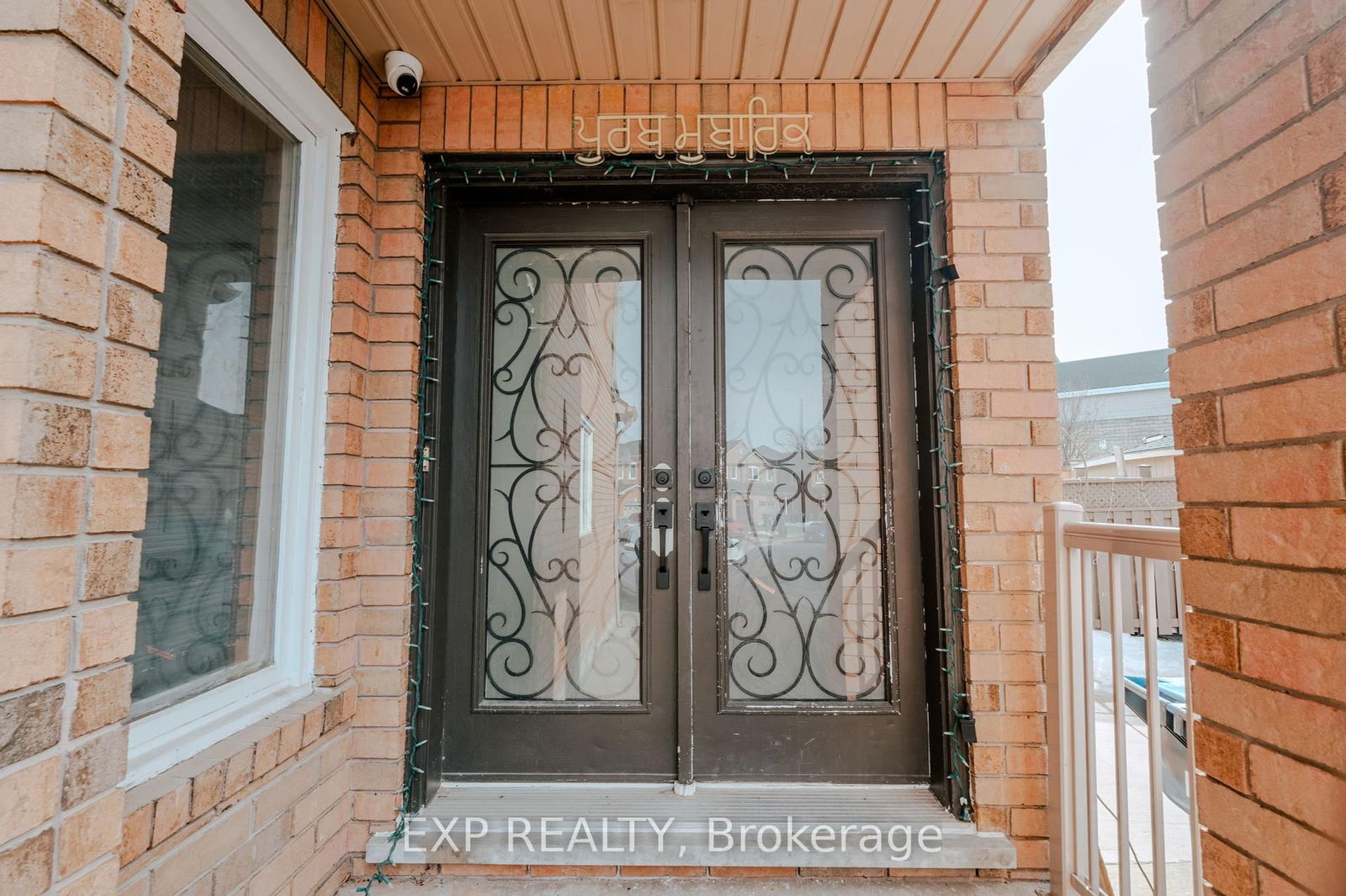 Semi-Detached House sold at 24 Mount Ranier Crescent, Brampton, Sandringham-Wellington, L6R 2K9 - MLS: W12038905