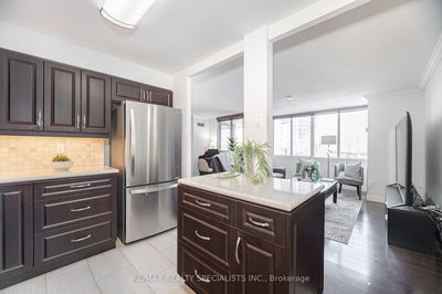 Unit 309 — 1320 Mississauga Valley Blvd, Mississauga - Mississauga Valleys image-0-3