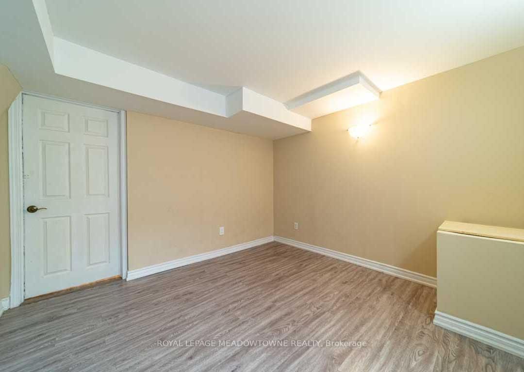 Detached House for lease at 1036 Yates Drive, Milton, BE Beaty, L9T 6A7 - MLS: W12039242