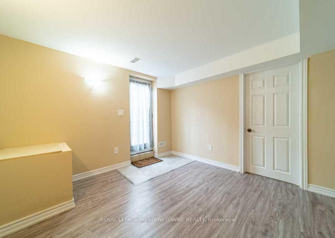 Detached House for lease at 1036 Yates Drive, Milton, BE Beaty, L9T 6A7 - MLS: W12039242