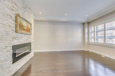 Unit TH24 — 2460 Prince Michael Dr, Oakville - Joshua Creek image-0-3