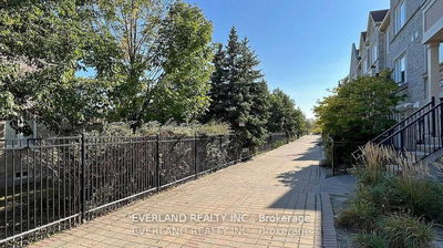 Unit 268 — 4975 Southampton Dr, Mississauga - Churchill Meadows image-0-1