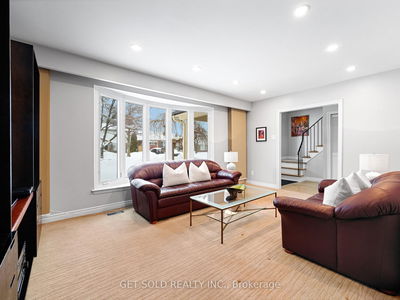 50 Ringway Cres, Toronto - Elms-Old Rexdale image-0-4