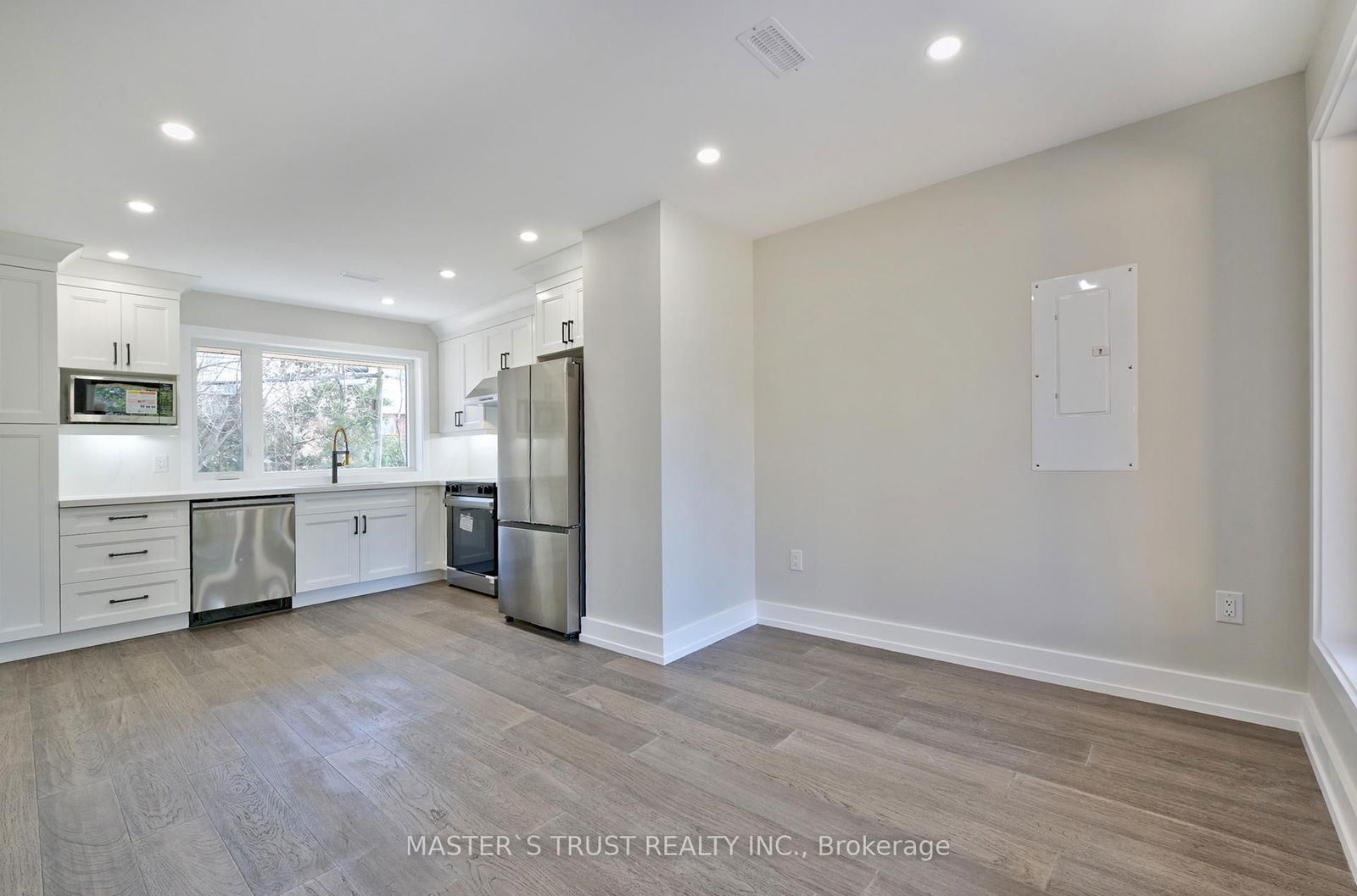 Detached House for lease at Unit 1-28 Florence Drive, Oakville, CO Central, L6K 1V6 - MLS: W12041261