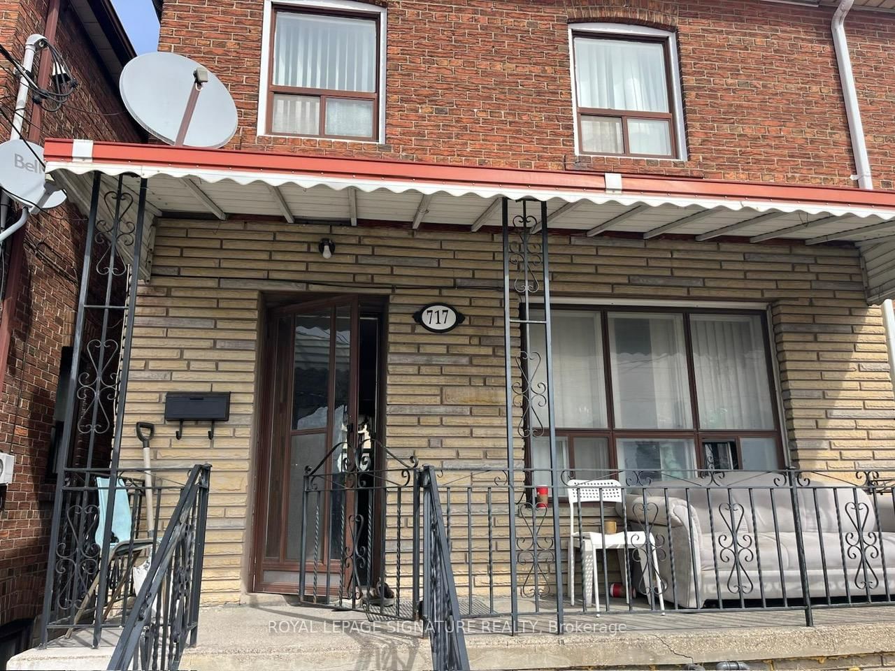 Semi-Detached House leased at 717 Old Weston Road, Toronto, Keelesdale-Eglinton West, M6N 3B7 - MLS: W12041337