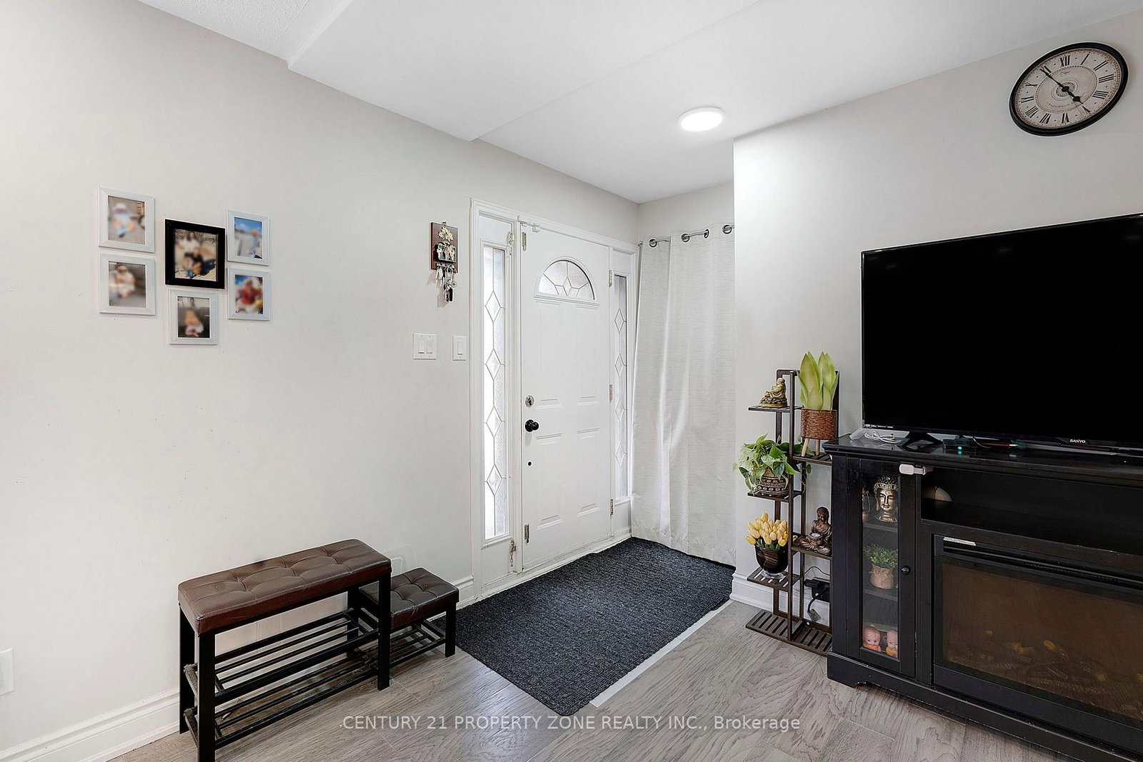Listing Image 14