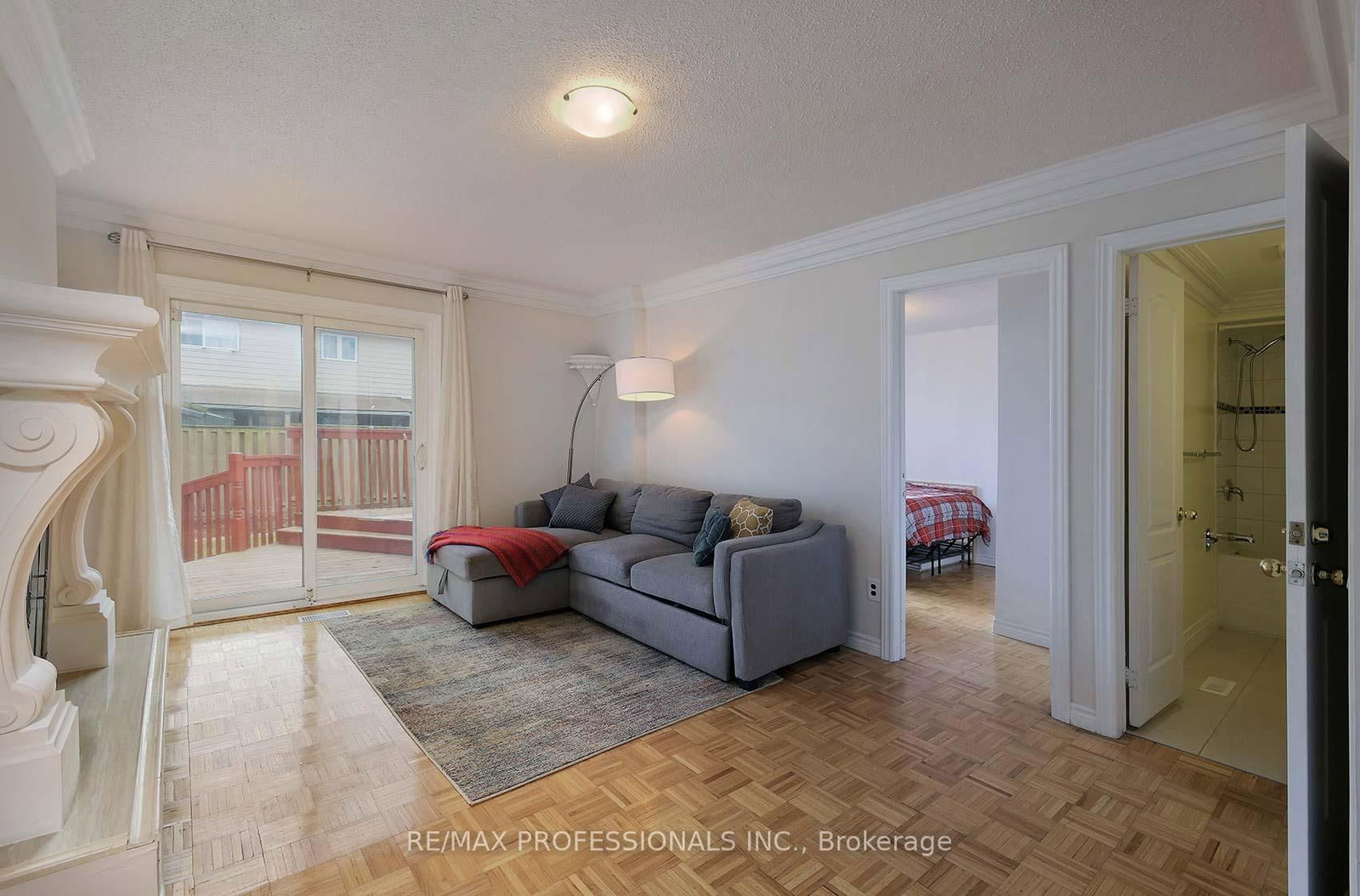 Listing Image 17