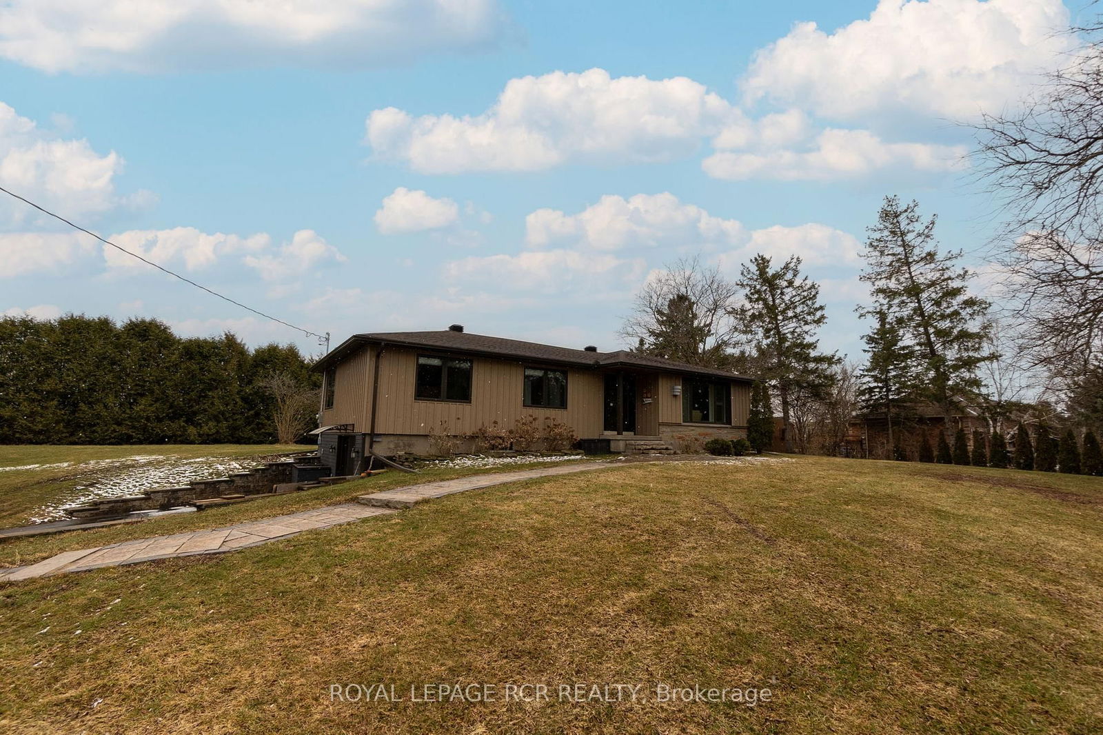 Detached House sold at 9213 Castlederg Sideroad, Caledon, Rural Caledon, L7E 0S8 - MLS: W12043116