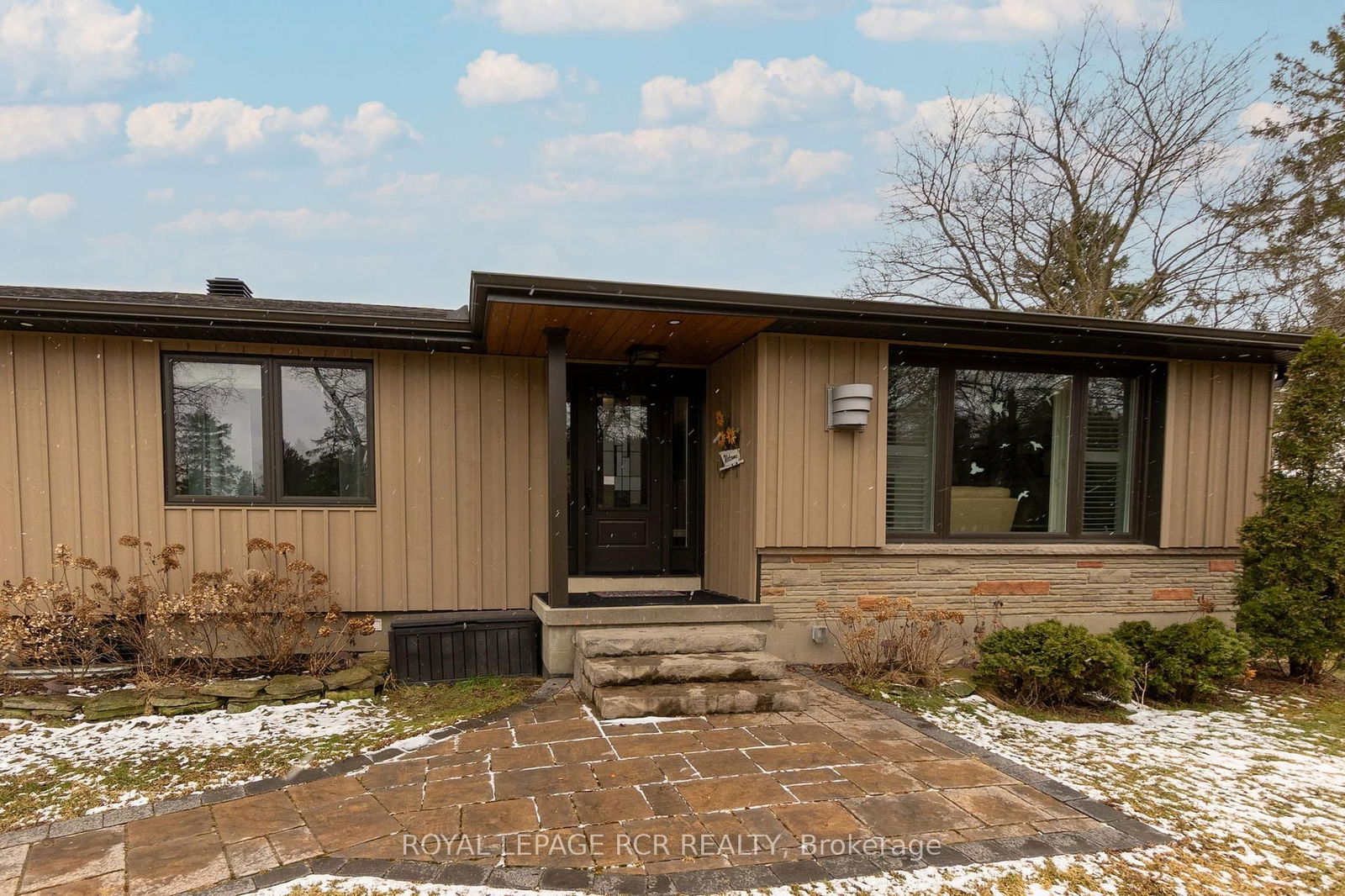 Detached House sold at 9213 Castlederg Sideroad, Caledon, Rural Caledon, L7E 0S8 - MLS: W12043116