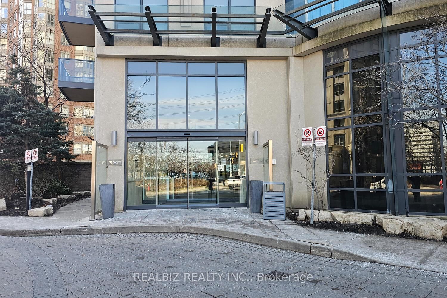 Condo for lease at 802-330 Burnhamthorpe Road, Mississauga, City Centre, L5B 3Y5 - MLS: W12043330