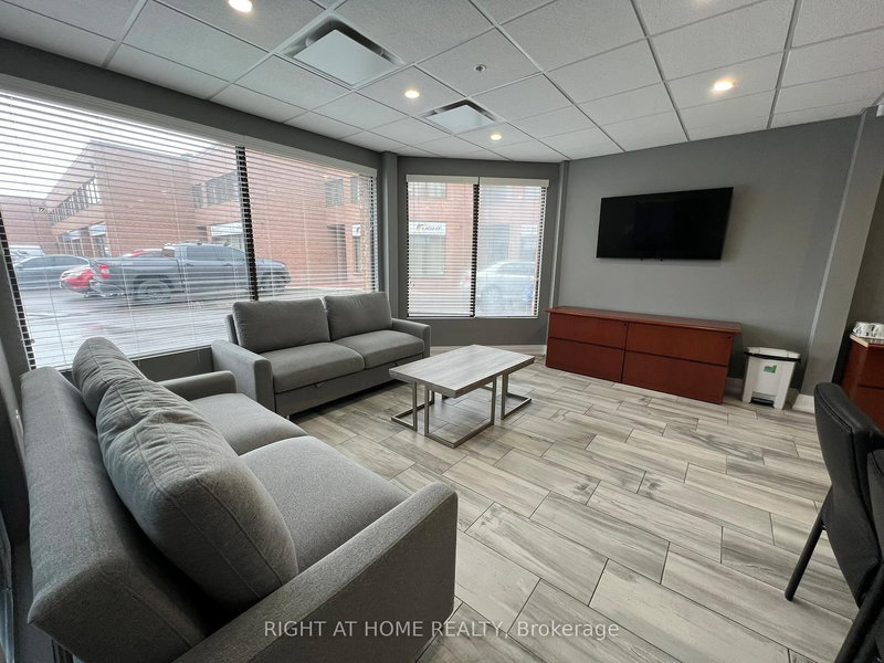 15 - 21 Kenview Blvd, Brampton, L6T 5G7 | Image 3