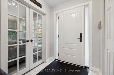 93 Willowridge Rd, Toronto - Willowridge-Martingrove-Richview image-0-3