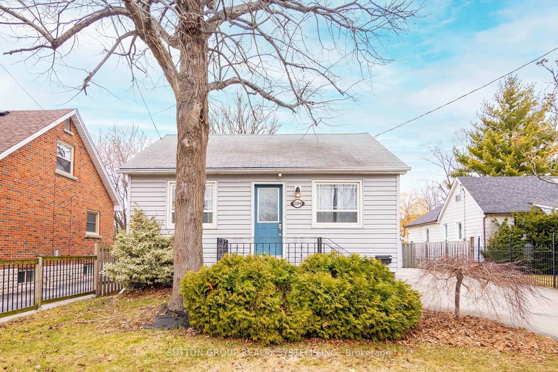 2399 Glenwood School Dr, Burlington, L7R 3R9 | Image 3