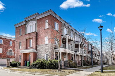 Unit 52 — 365 Murray Ross Pkwy, Toronto - York University Heights