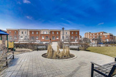 Unit 52 — 365 Murray Ross Pkwy, Toronto - York University Heights image-0-4