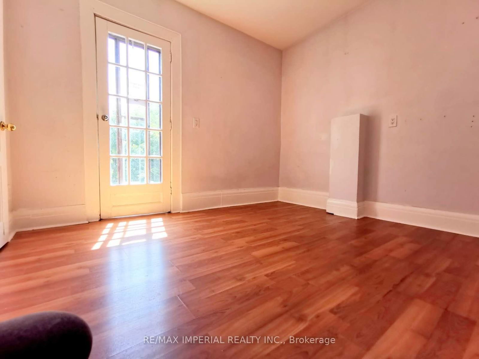 Detached House leased at 7 Nickle Street, Toronto, Mount Dennis, M6M 2H7 - MLS: W12045116