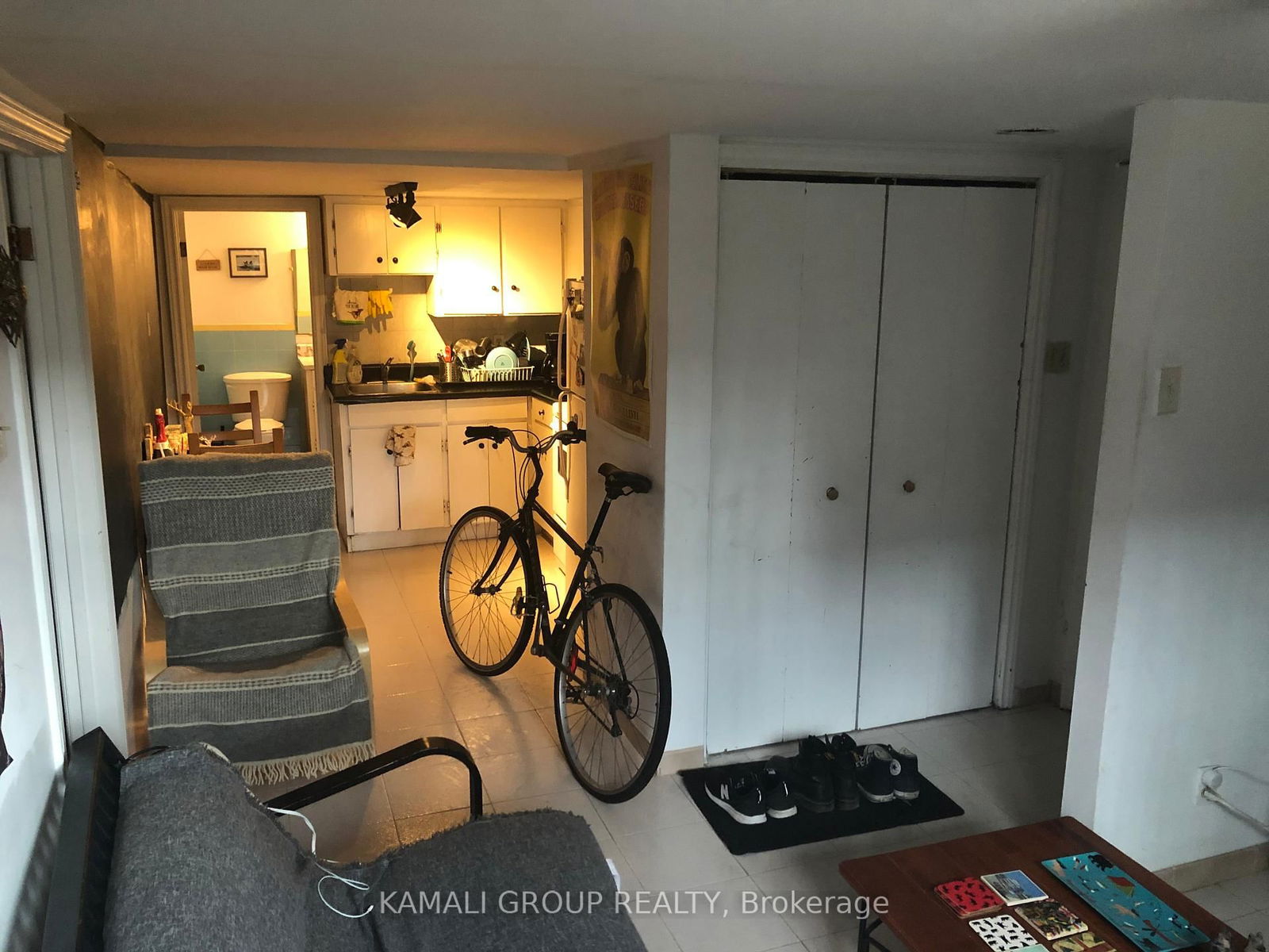 Detached House for lease at Bsmt-54 Wilson Park Road, Toronto, South Parkdale, M6K 3B5 - MLS: W12047160