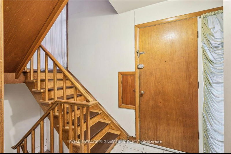 Room1