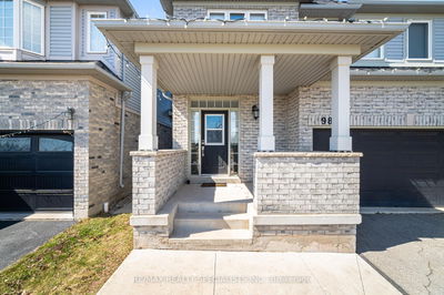 981 Kennedy Circ, Milton - Coates image-0-4