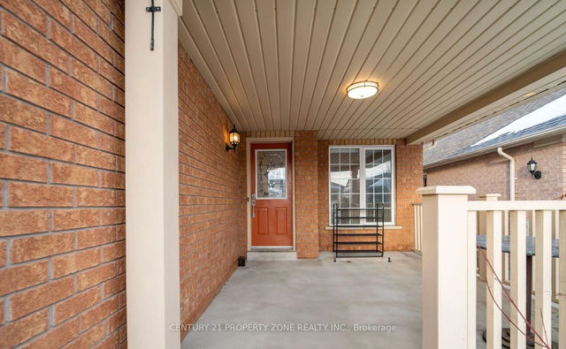 140 Vintage Gate