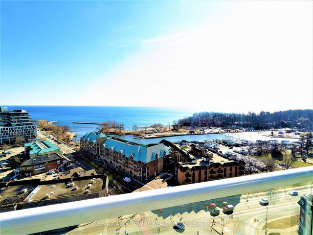 A1002 - 125 Bronte Road