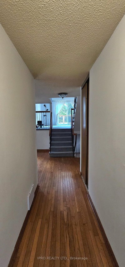 12 Simmons Boulevard — photo 5