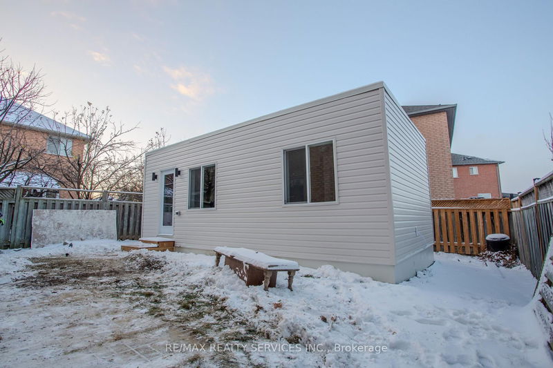home for lease on Studio-7 Sierra Peak Court