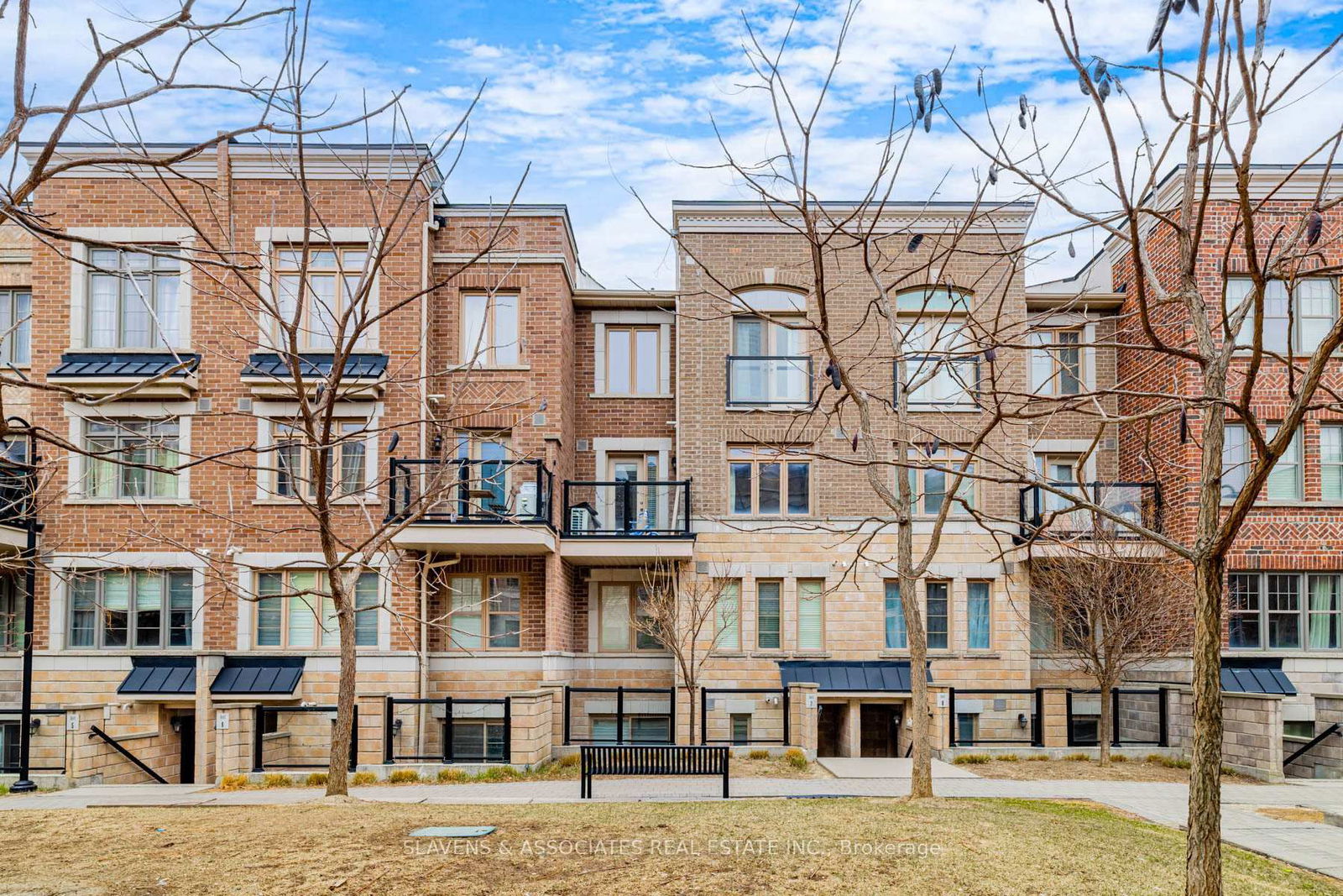 Townhouse leased at 30-2335 Sheppard Avenue, Toronto, Humberlea-Pelmo Park W5, M9M 0E9 - MLS: W12052971